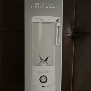 Blendjet White Marble Portable Blender